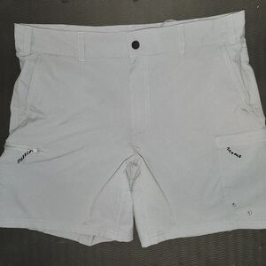 Magellan Outdoors Light Gray Cargo Shorts